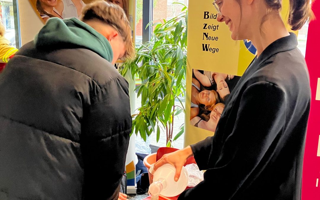 BZNW auf der Ausbildungsbörse der Gesamtschule Emmerich